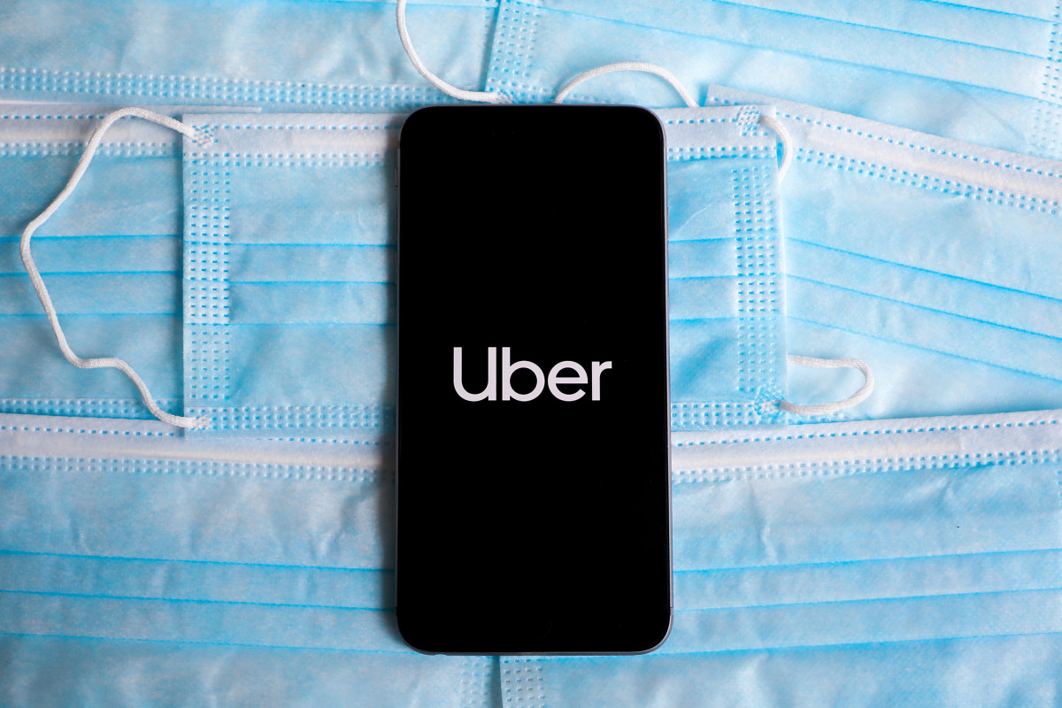 Uber buys 270,000 packs of Clorox wipes for drivers amid pandemic
