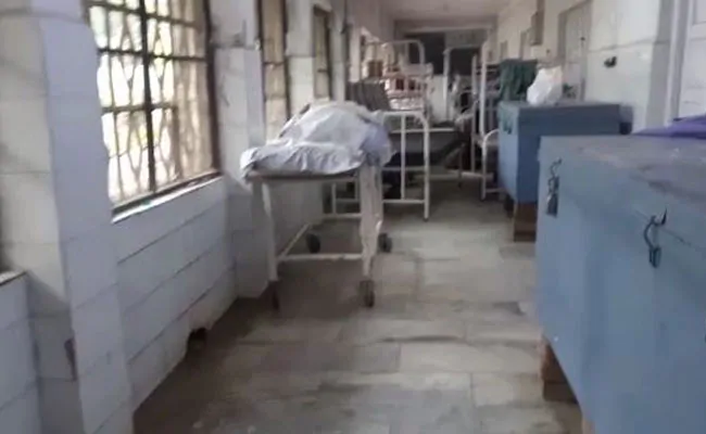 Bodies, Covid Patients In Same Ward Of Patna's NMCH Hospital, Minister Responds