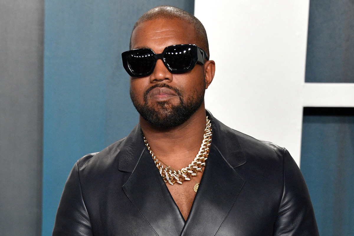 Kanye West tweets he's running for president