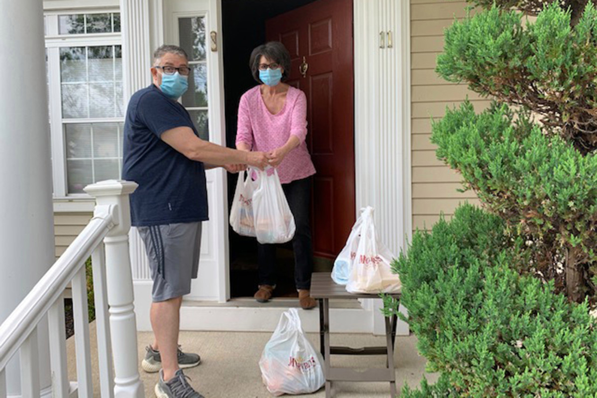 Newspaper delivery man got groceries for seniors over 900 times during pandemic