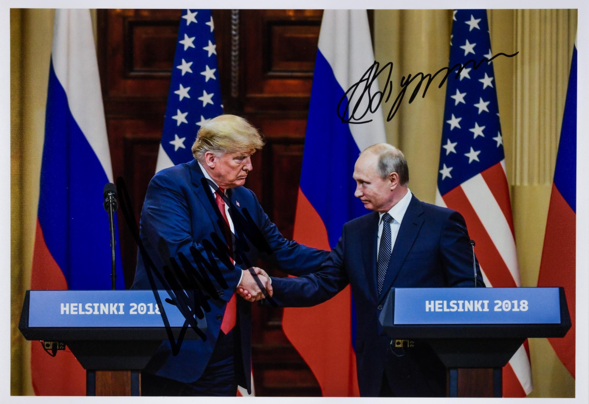 Only known jointly signed pic of Vladimir Putin and Donald Trump costs $32,500