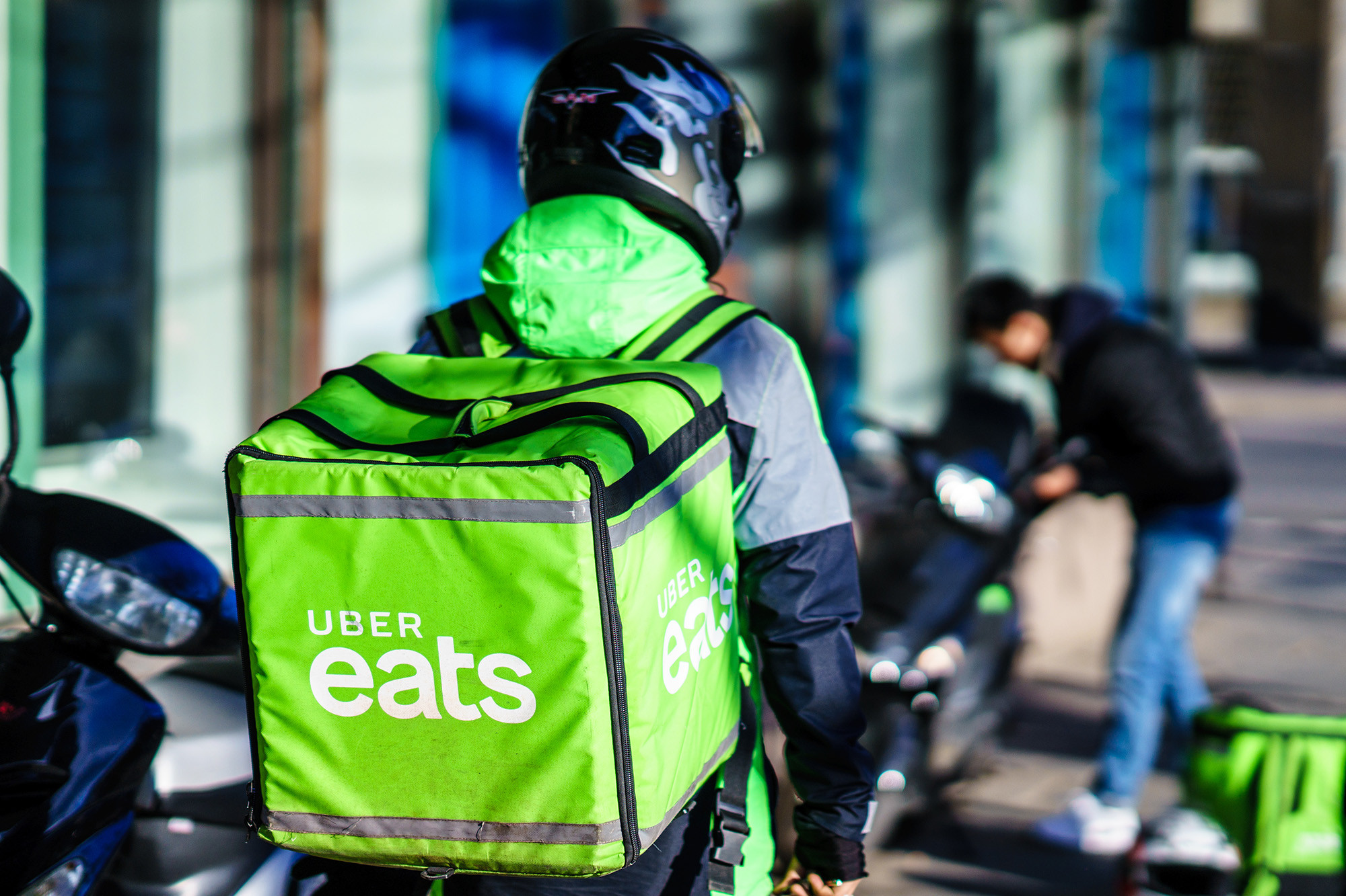 Uber Eats provides NYC dining places a break on costs