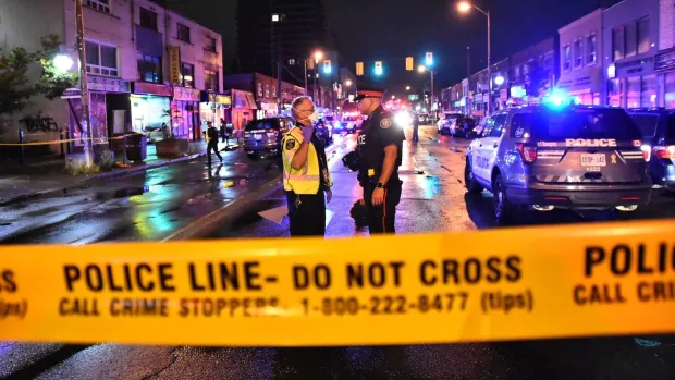 6 sent to hospital after 'brazen' shooting in Toronto bakery, police still searching for suspects