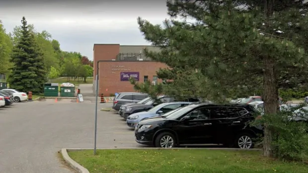Students to go into isolation after 1st COVID-19 outbreak declared at Toronto school
