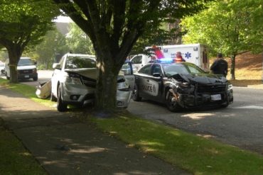 Suspects arrested after ramming into multiple vehicles in South Vancouver: VPD