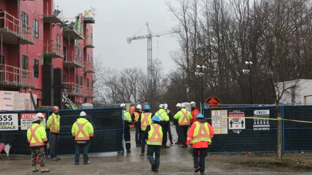 Body of victim recovered in collapsed building in London, Ont., as investigation continues