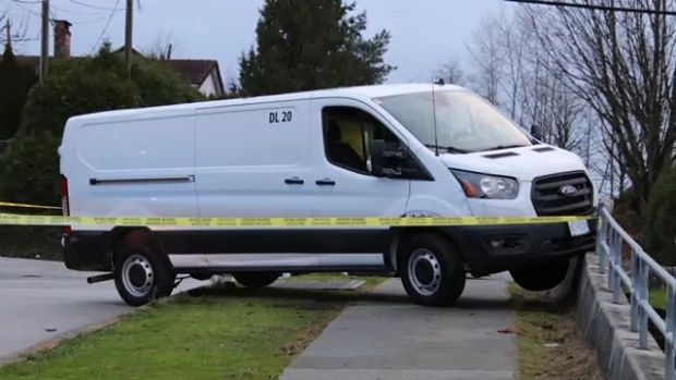 Woman walking with her 2 kids dies after being struck by runaway cargo van in Surrey, B.C.