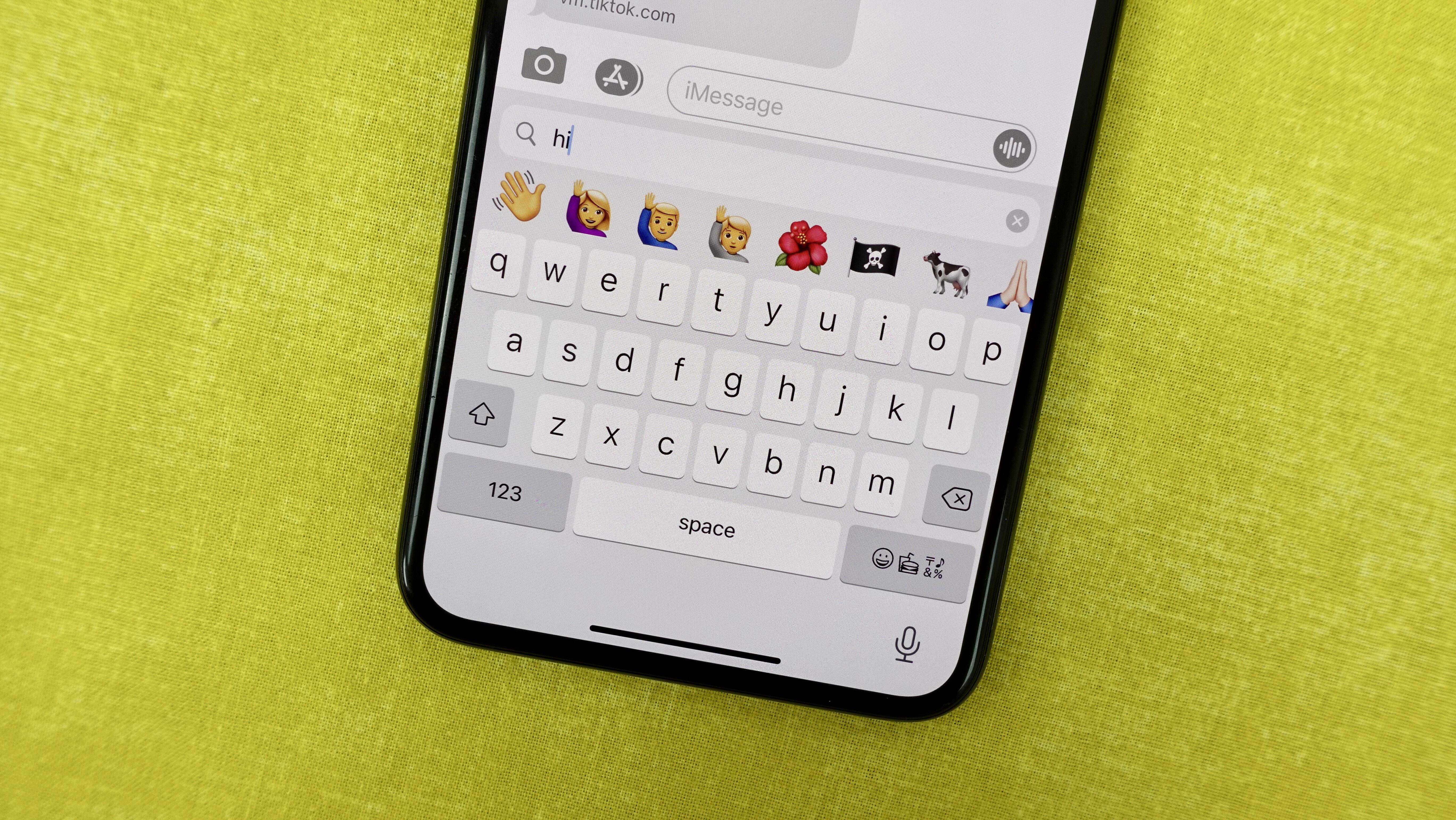 emoji-keyboard-search-ios-14