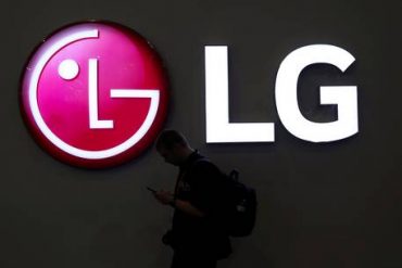 LG shakes up loss-making phone business, to outsource lower-end models | Reuters | Business