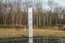 Monolith stands on the outskirts of Toronto: New mysterious pillar discovered in Canada - Panorama - Gesellschaft