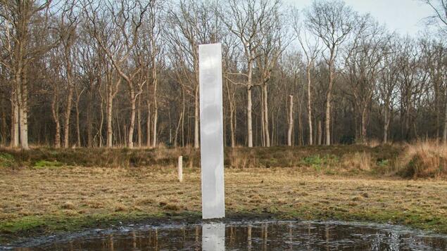 Monolith stands on the outskirts of Toronto: New mysterious pillar discovered in Canada - Panorama - Gesellschaft