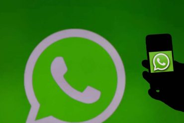 Hard-hitting message from WhatsApp: If you don't accept the new Terms of Use, you'll fly