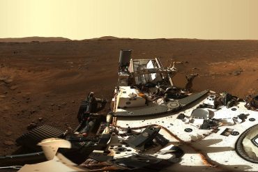 NASA Rover Sends First High-Resolution Panorama Image