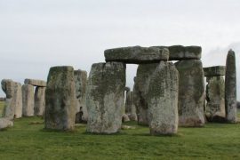 Science: Stonehenge more and more puzzling - new discoveries