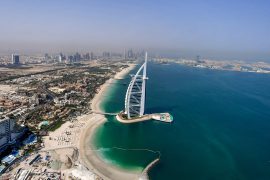 BILD columnist Alexander von Schoenberg - This is the Dubai trick - people