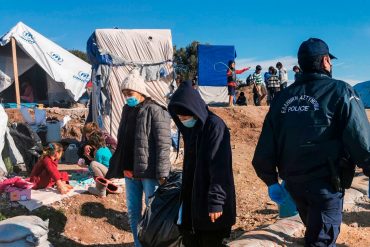 Lesbos: The new refugee camp at Lesbos will not be ready in time