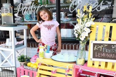 United States: Seven-year-old sells soda - for her to have brain surgery