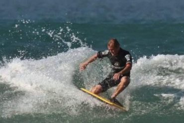 Shark attack in South Africa?  Surfer gone, board washed ashore with bite marks - Foreign News