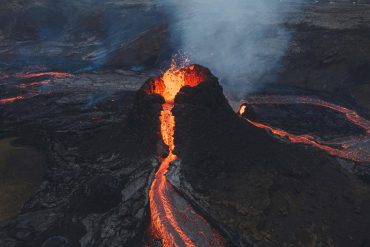 Fagradalsufjal volcano in Iceland: Hiker fell into rift?