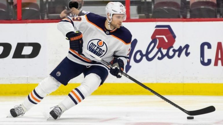 Ice Hockey - Derisitel lead off a hat trick against the Senators - Sport