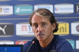 Football - Italy national coach Mancini extends contract - Sport