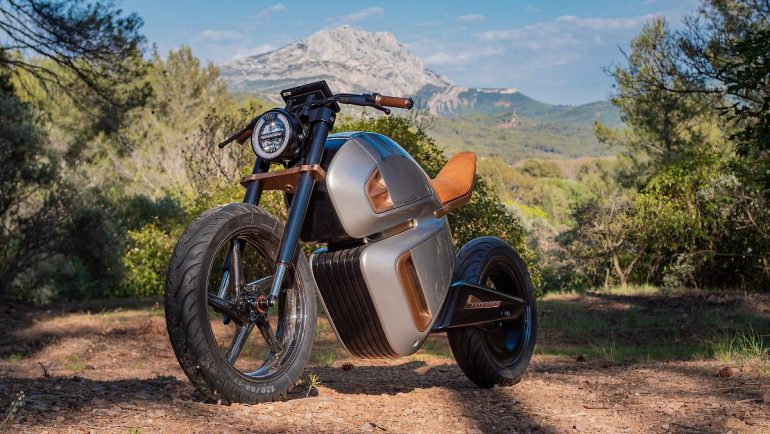 Nava Bike with Bi-Battery: Slightly Different Cafe Racer
