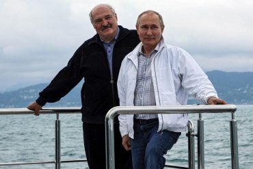 Putin and Lukashenko: Russia supports Lukashenko with new million euro loan