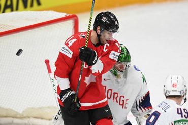 Canada's first win in World Cup, Germany lost for the first time