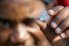 South Africa: Disappointment among diamond seekers!  "Gems" Were Just Quartz - News From Abroad