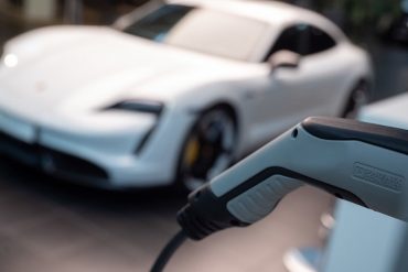Can be used in 911: Varta will supply batteries for Porsche