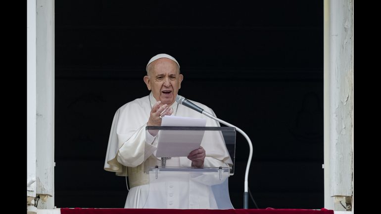 Mass graves in Canada: Pope ignores apology for dead children