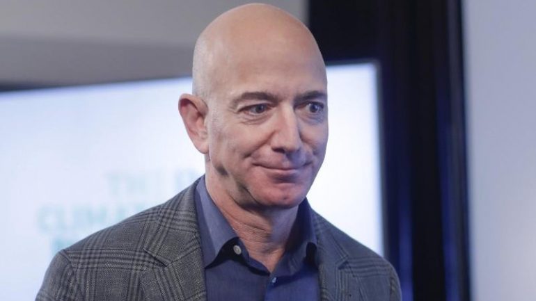 Science - Amazon founder Bezos wants to fly into space with his brother