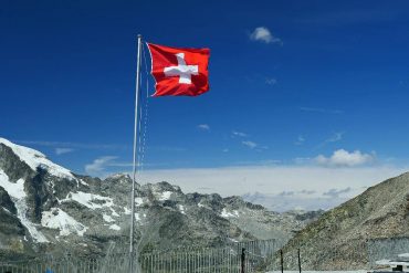 Switzerland lifts entry ban for vaccinated third country citizens including the United States, Great Britain and Canada