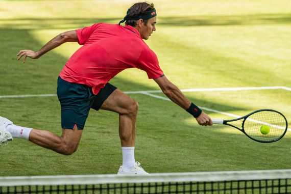 In Halle/Westfalen gewann Roger Federer sein Autakt-Match.