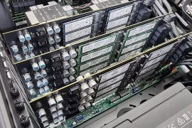 Storage Scaler: PCIe-Adapter für 16 M.2-SSDs bei Kickstarter