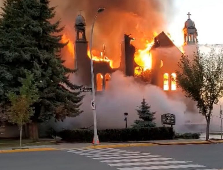 Canada: "End attacks on churches"