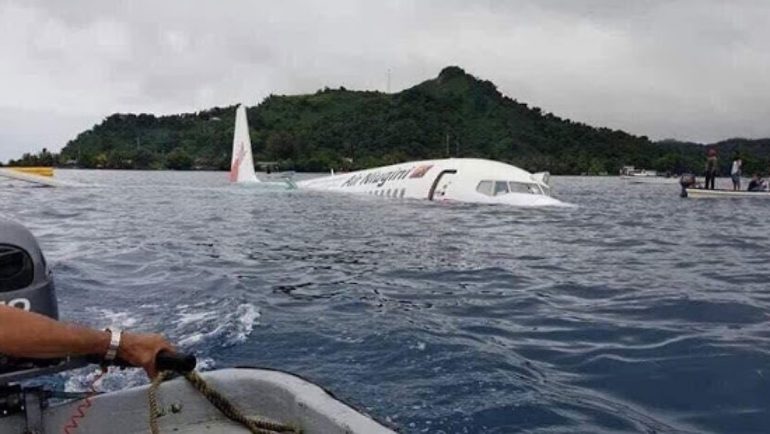 Crew members rescued: Boeing pilots make emergency landing from Hawaii
