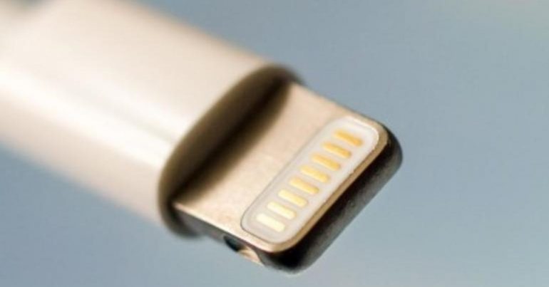EU commission wants a similar charging socket for smartphones