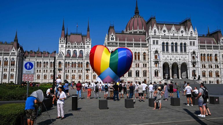 Hungary: Controversial gay law enforced