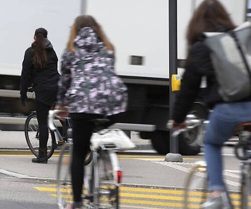 Less parking space, more space for pedestrians and cyclists - Top Online