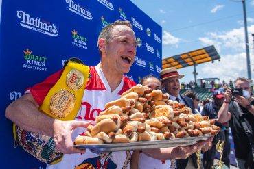 New world record: Hotdog weather eaters outperform their personal bests