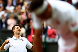 Wimbledon- Djokovic easily into semi-finals