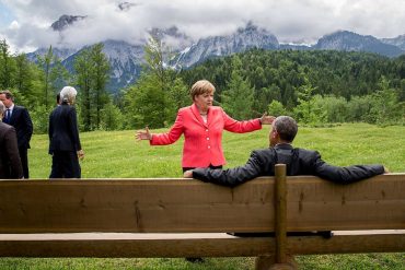 Chancellor's foreign policy: Merkel on the big stage