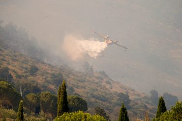 Heat, drought, arson: Italy fighting many fires