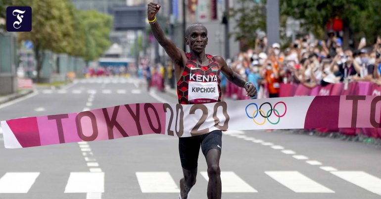 Kipchoge wins second Olympic gold in marathon