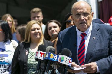 Rudy Giuliani faces bankruptcy - Donald Trump turns away