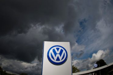 New trouble in diesel scandal: EU urges VW to compensate all customers