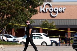 One dead and several injured: Man shoots at US supermarket