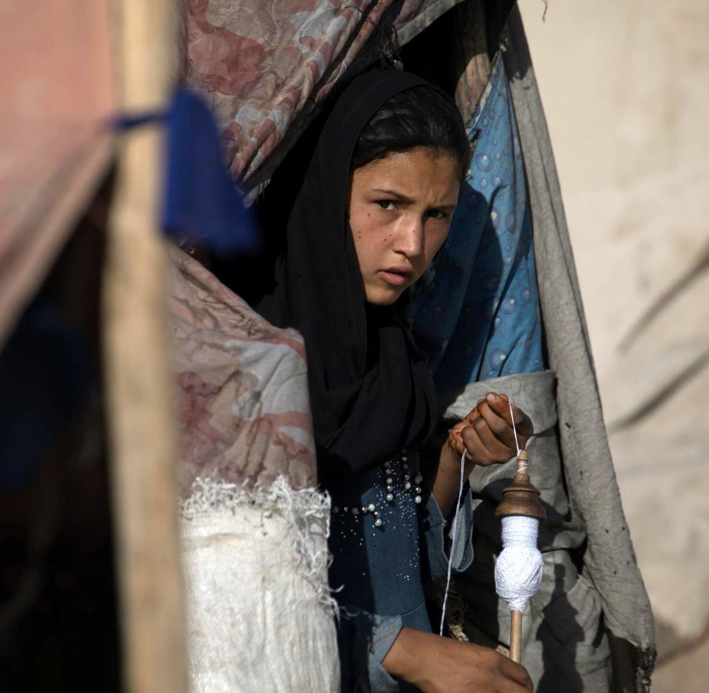 Refugee camp near Mazar-i-Sharif: a particularly large number of children live here