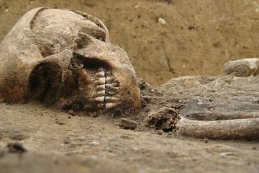 Archaeologists hope for new knowledge: Exciting skeletons found from ancient Vesuvius eruption in southern Italy